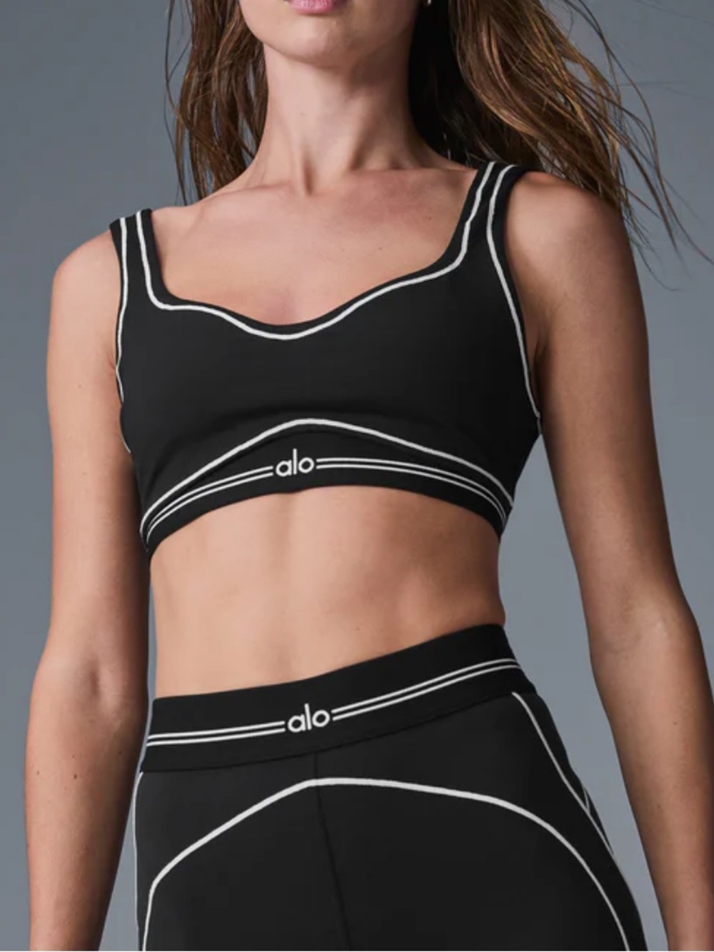 ALO Airbrush Heart Throb Bra - Black Sports Bra with White Contrast Trim